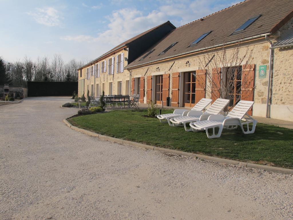 Hotel Au Domelia Provinois Cerneux Exterior foto